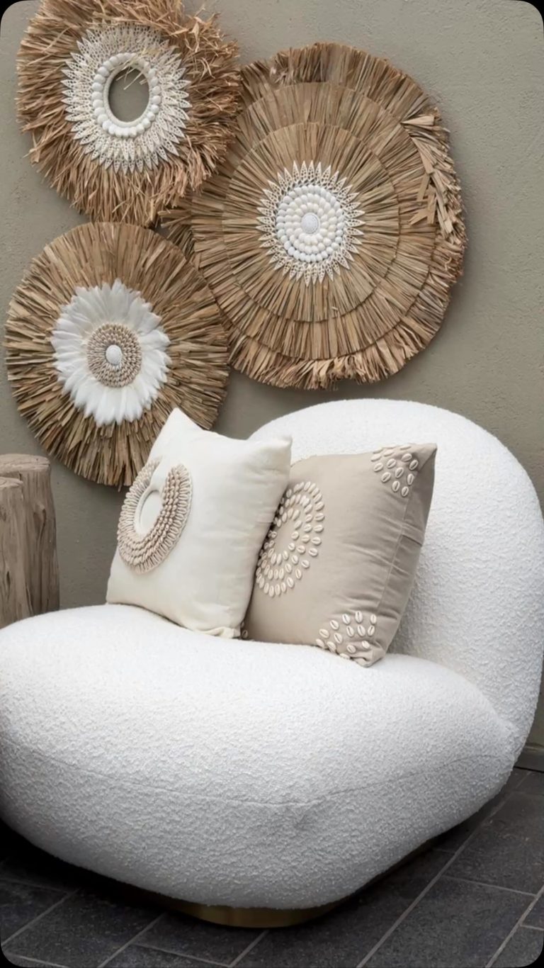 Instagram post from shirly_home_style. This post is in position 17.