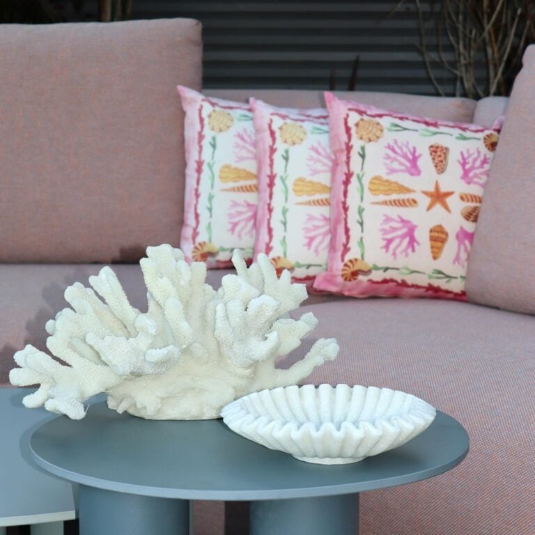Instagram post from shirly_home_style. This post is in position 7.